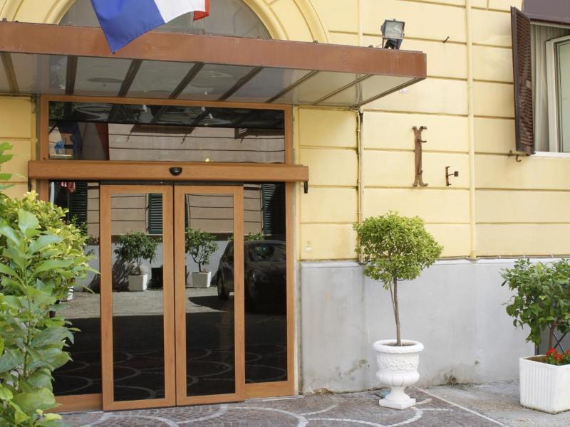 Edera Hotel 3*