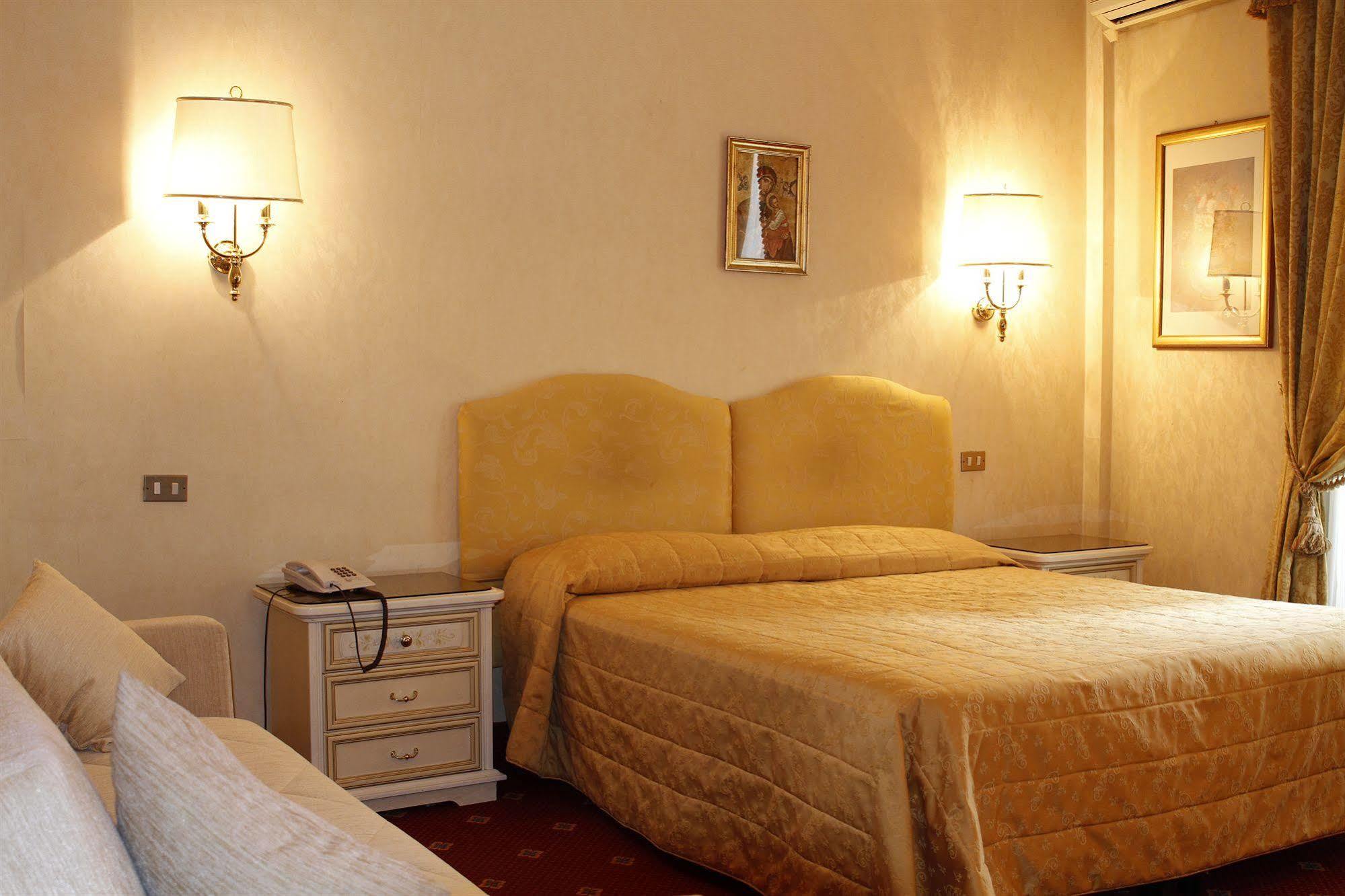 Edera Roma