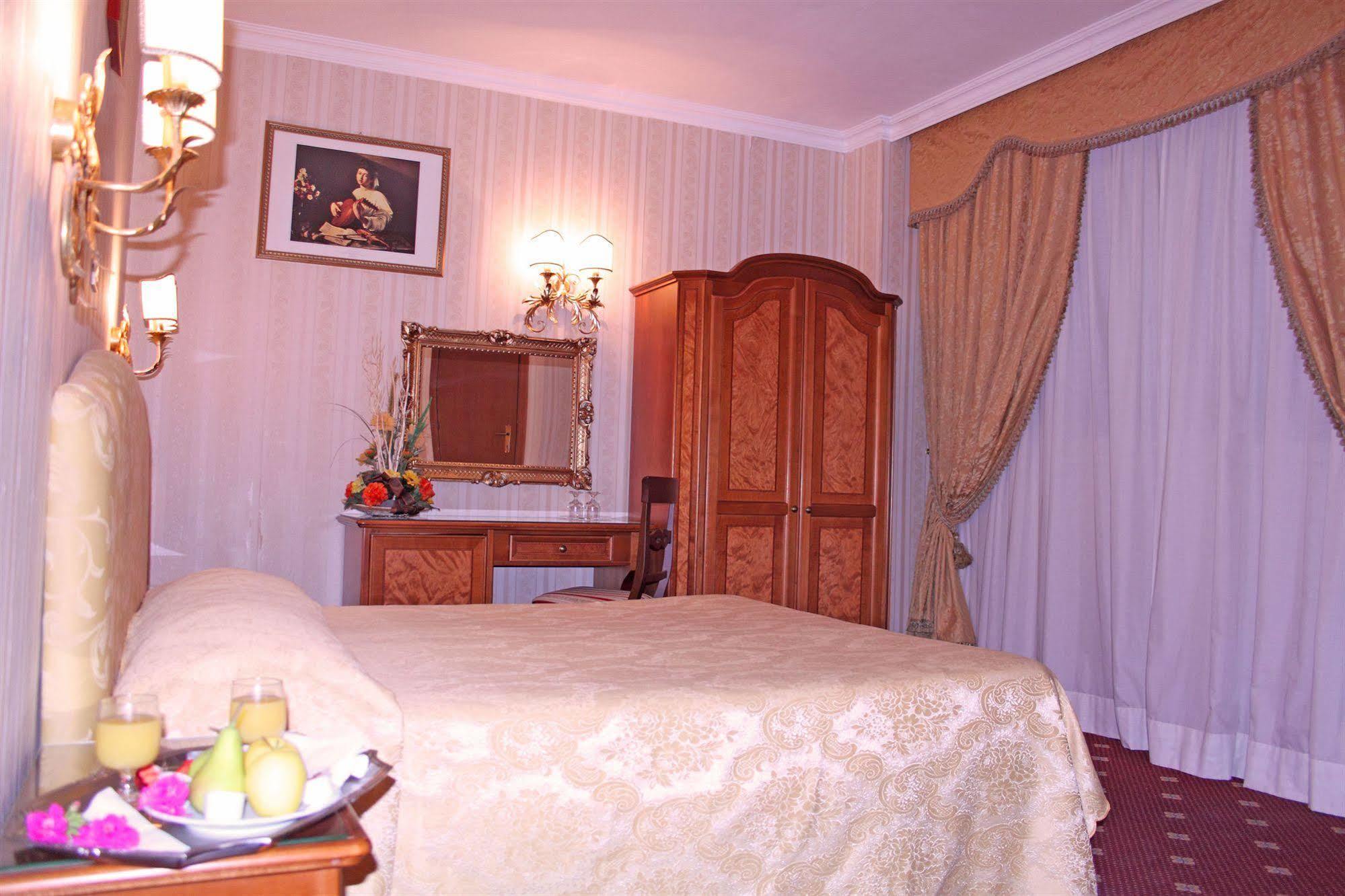 Edera Roma